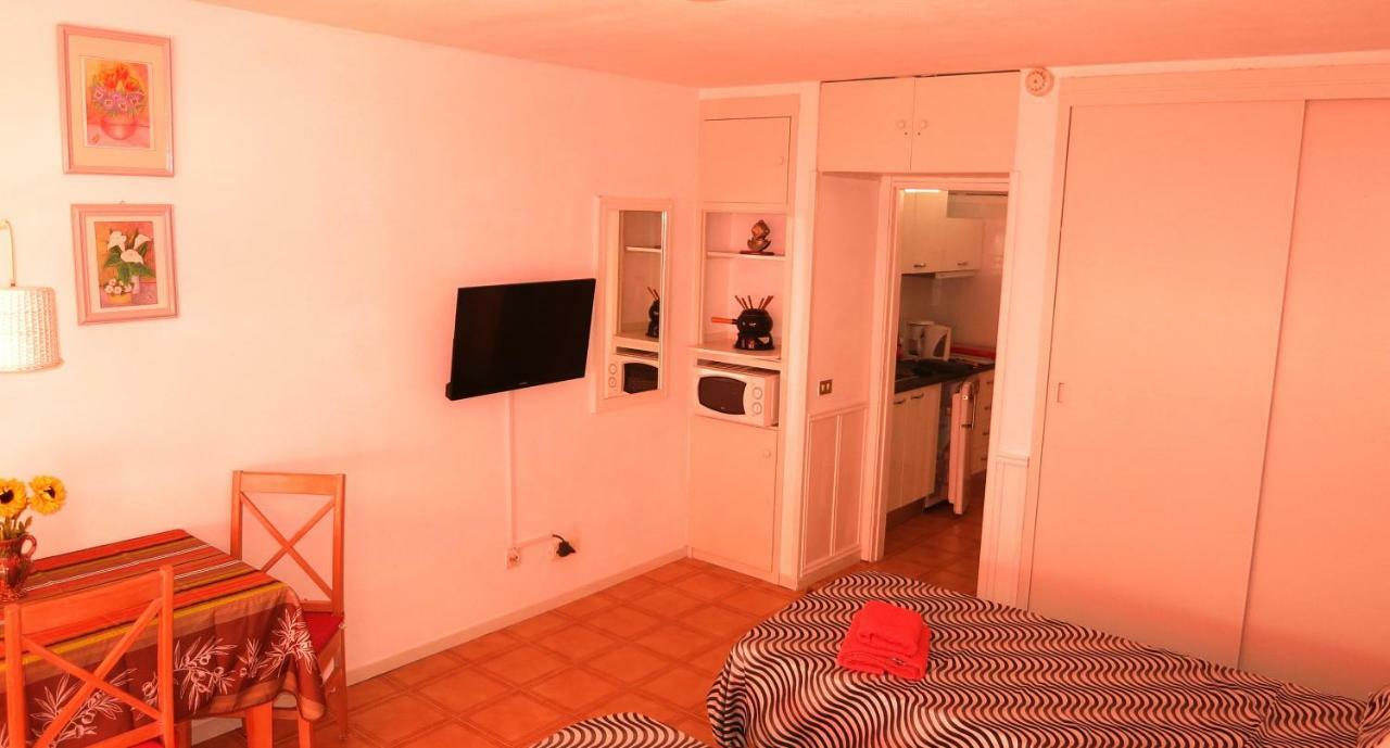 Studio In Perfect Location ปลายาเดลาสอเมริกาส ภายนอก รูปภาพ